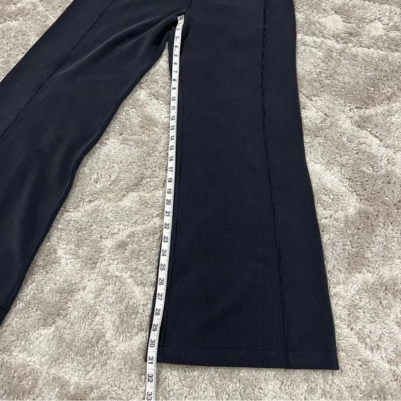 Lululemon | Ribbed Softstreme Mid-Rise Pant 32" Black Size 10 - Picture 14 of 15